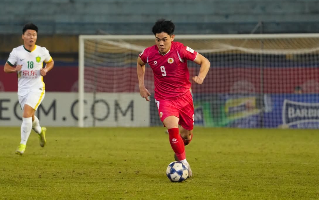 Đình Bắc gửi lời tri ân xúc động đến HLV Polking sau “bàn thắng vàng”