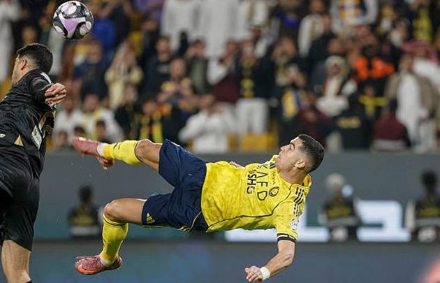 Ronaldo lập siêu phẩm, Al-Nassr thắng 9 trận liên tiếp tại Saudi Pro League