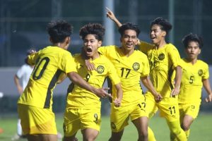 U17 Malaysia thắng nhọc Hồng Kông, bị CĐV chê nhạt nhòa_692ad068bdaf4.jpeg
