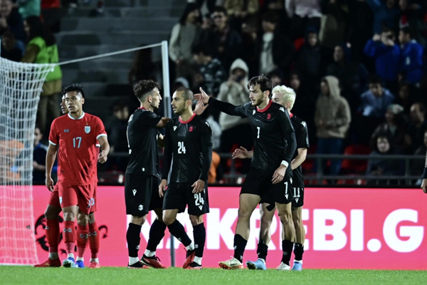 Báo Trung Quốc: “Thái Lan tưởng mạnh lắm hóa ra cũng tầm thường”_69413c97bc719.png