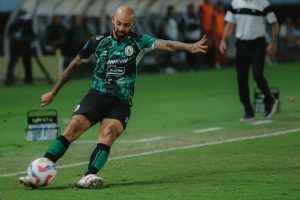 Bộ mặt chủ tịch LĐBĐ Indonesia bị hoen ố vì CLB nhận số điểm -3_6941362bf053e.jpeg