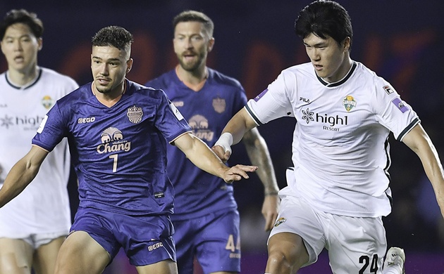 Buriram chia điểm nghẹt thở với Gangwon tại AFC Champions League_695386155e049.jpeg