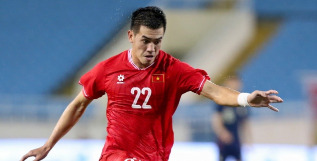 CĐV Việt Nam tá hỏa: Tiến Linh đâu, sao không đấu MU?_69412eb1c6b69.jpeg