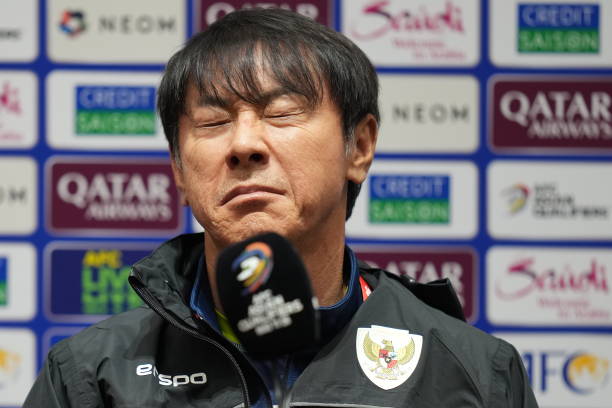 Cổ động viên Indonesia tấn công Tommy Welly vì mỉa mai Shin Tae-yong_694132acb88b8.jpeg