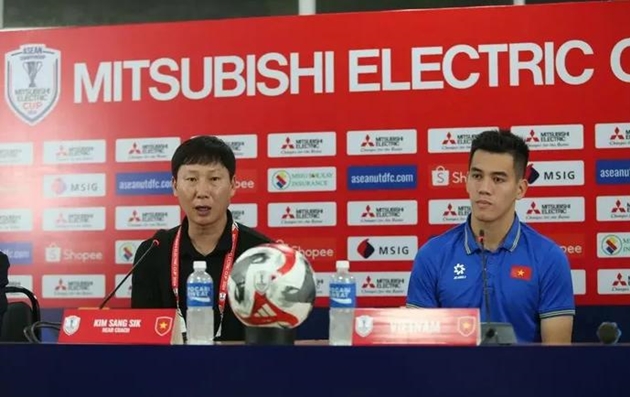 Điểm tin ASEAN Championship 10/12: Lào cắt chuỗi của Việt Nam; Truyền thông Indonesia “rén” Quang Hải_694133b32c1c7.jpeg