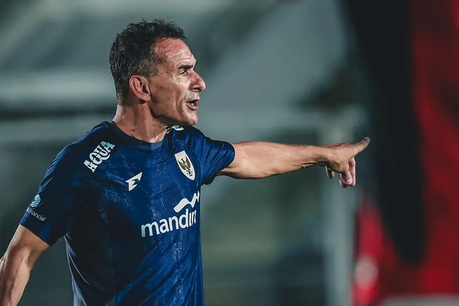 Frengky Missa trở lại U23 Indonesia thay thế Mikael Alfredo Tata bị ốm_69412a346b137.jpeg