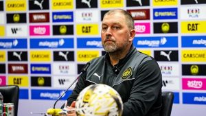 HLV Malaysia phớt lờ “bão” bê bối nhập tịch, tự hào về thành tích bất bại_695387809eabf.jpeg