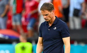 HLV tệ nhất lịch sử Premier League lại bị sa thải sau 14 trận_69413b9669cb1.png