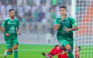 Roberto Firmino lập hat-trick ngày ra mắt Al Ahli_69413dfb71151.jpeg