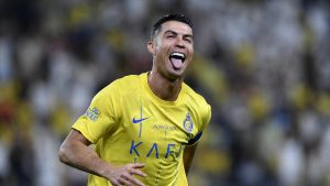 Ronaldo lập công, tiến gần cột mốc 1000 bàn thắng_6941323b89501.jpeg