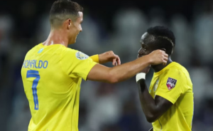 Ronaldo lập hattrick, Al-Nassr hủy diệt đối thủ_69413da7a0e3e.png