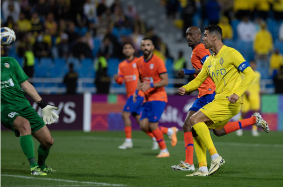 Ronaldo lập kỷ lục trong 23 năm liên tiếp_6941391d09f1d.png