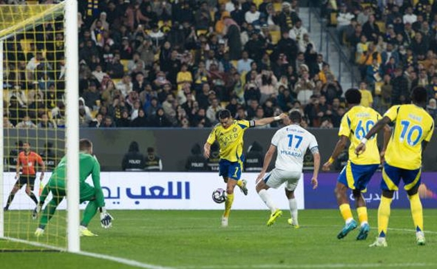 Ronaldo tiếp tục nổ súng, Al-Nassr thắng dễ Al Fateh trên sân nhà_69413265e7861.jpeg