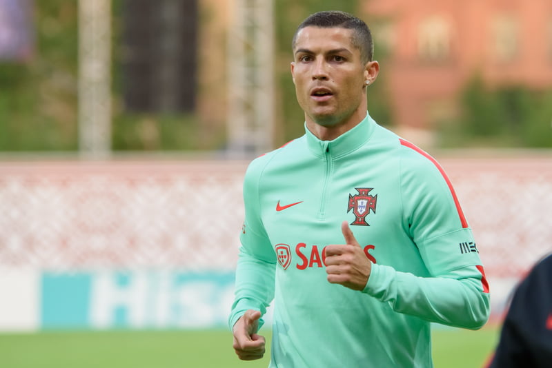 Ronaldo tiết lộ bài tập yêu thích khi dần có tuổi_694136398bad8.jpeg