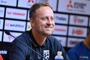 Sắp đấu Trung Quốc, HLV Thái Lan công bố tin vui_69413c5e8c8a4.jpeg