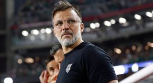 Thắng trận ra mắt, HLV Thái Lan khen ngợi Theerathon_6953884853fac.jpeg