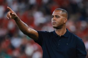 Thua Saudi Arabia, HLV Patrick Kluivert đối mặt áp lực lớn từ NHM Indonesia_69412345ee14a.jpeg