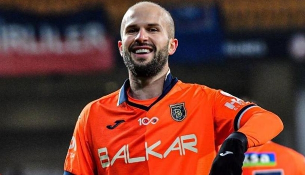 Tiền đạo Malaysia thừa nhận gặp khó khăn vì thời tiết_69412ced65f59.jpeg