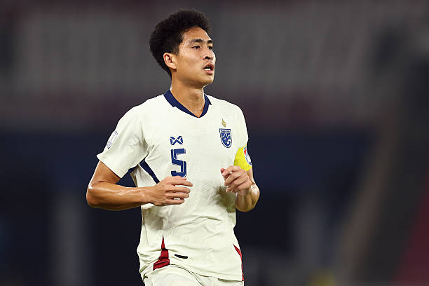 Tiền vệ Thái Lan nói gì khi được so sánh với Jude Bellingham?_69412322b447f.jpeg