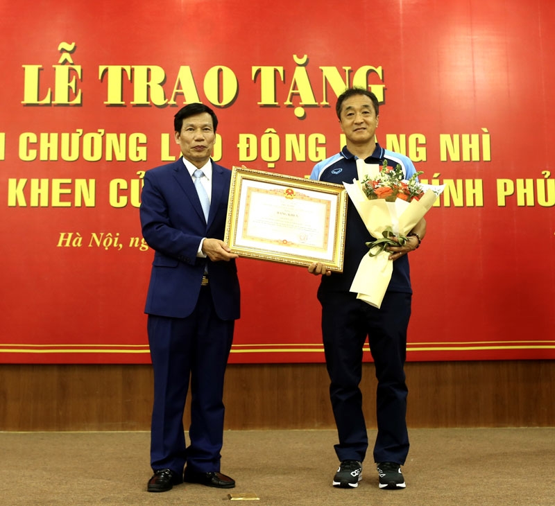 Trợ lý cũ của thầy Park được bổ nhiệm tìm HLV cho ĐT Hàn Quốc_694138e8b459b.jpeg