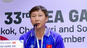 VFF chưa vội gia hạn với HLV Kim Sang-sik_695385beb9962.jpeg