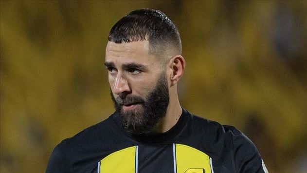 Benzema đã tranh cãi thế nào với Nuno Santo?_695bd7db4b384.jpeg