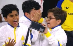 CĐV bật khóc trong ngày Ronaldo lập siêu phẩm_695bdc2559de2.jpeg