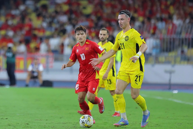 Chuyên gia phân tích việc nhập tịch: “Malaysia và Việt Nam mới bắt đầu xây móng”_695bc11144f81.jpeg