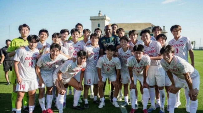 Đội tuyển sinh viên Nhật Bản đánh bại Fiorentina, gây sốc châu Âu_695bb9ac2a014.jpeg