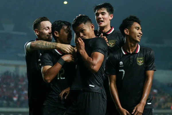 HLV Shin khiêm tốn khi Indonesia thắng đội hạng 84 thế giới_695be170bc063.png