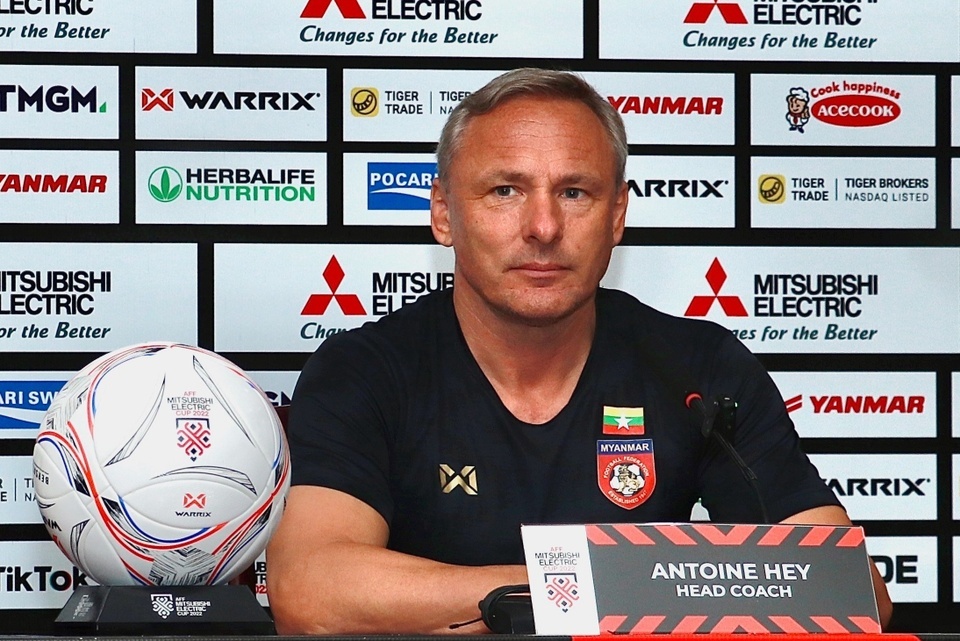 Myanmar chia tay HLV Antoine Hey_695bdecbcb573.jpeg