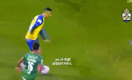 Ronaldo bị chế nhạo sau màn ra mắt ở Saudi Arabia_695bdf4b43e8f.gif