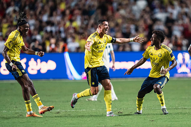 Ronaldo kiến tạo cho Felix, Al Nassr vào chung kết Siêu cúp Saudi với 10 người_695bb9a2198df.jpeg