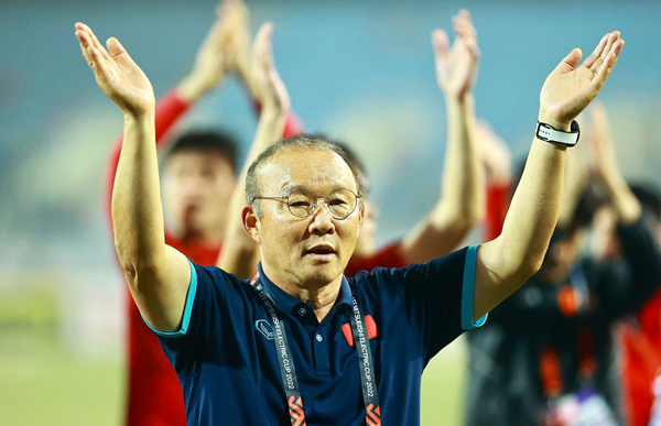 Truyền thông Trung Quốc lo sợ HLV Park dẫn dắt đối thủ_695bd65f4146a.png